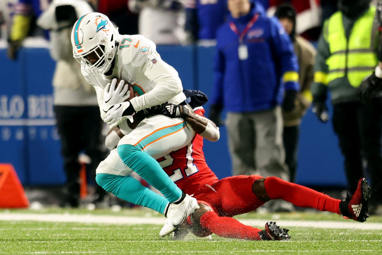 Miami Dolphins v Buffalo Bills