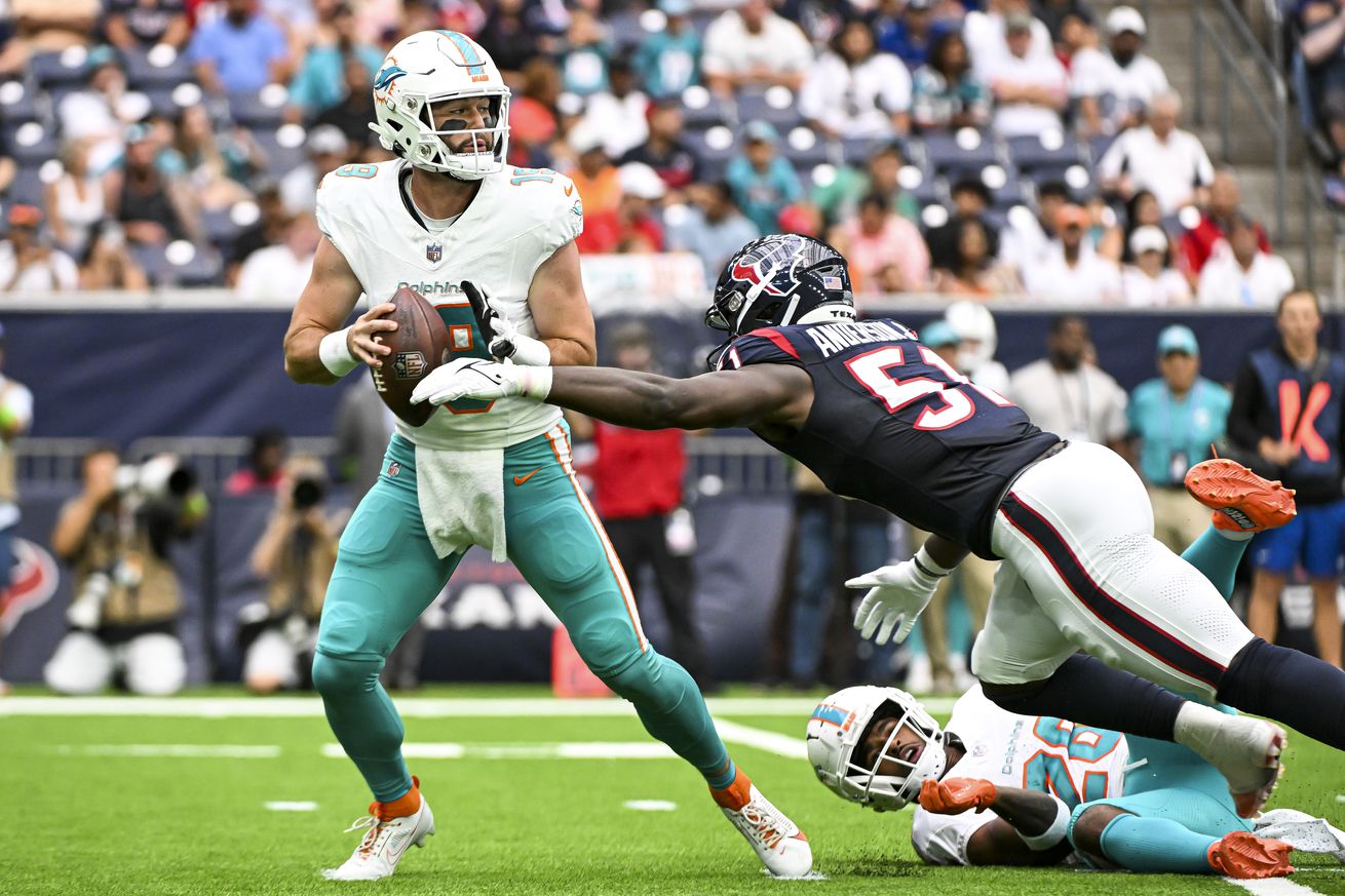 Miami Dolphins v Houston Texans