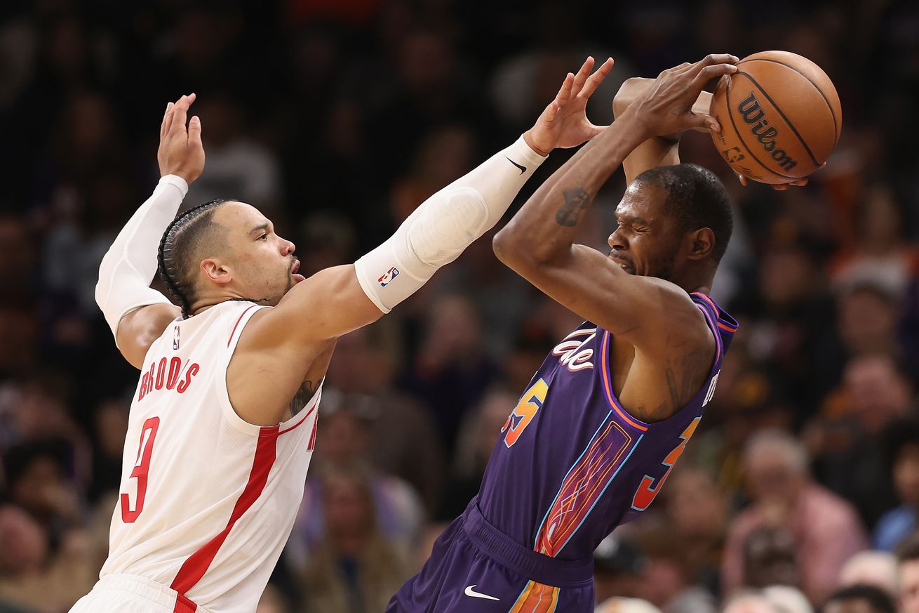 Houston Rockets v Phoenix Suns