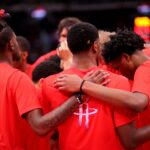 Houston Rockets players huddle