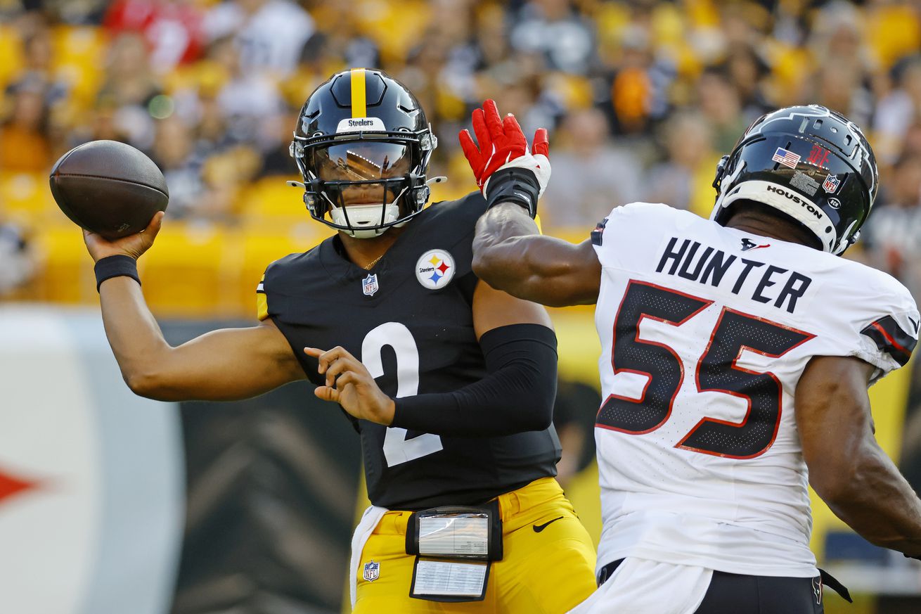 Houston Texans v Pittsburgh Steelers