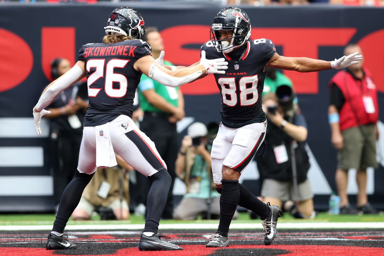 Los Angeles Rams v Houston Texans