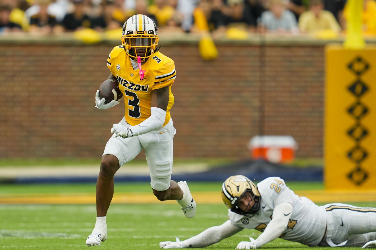 NCAA Football: Vanderbilt at Missouri