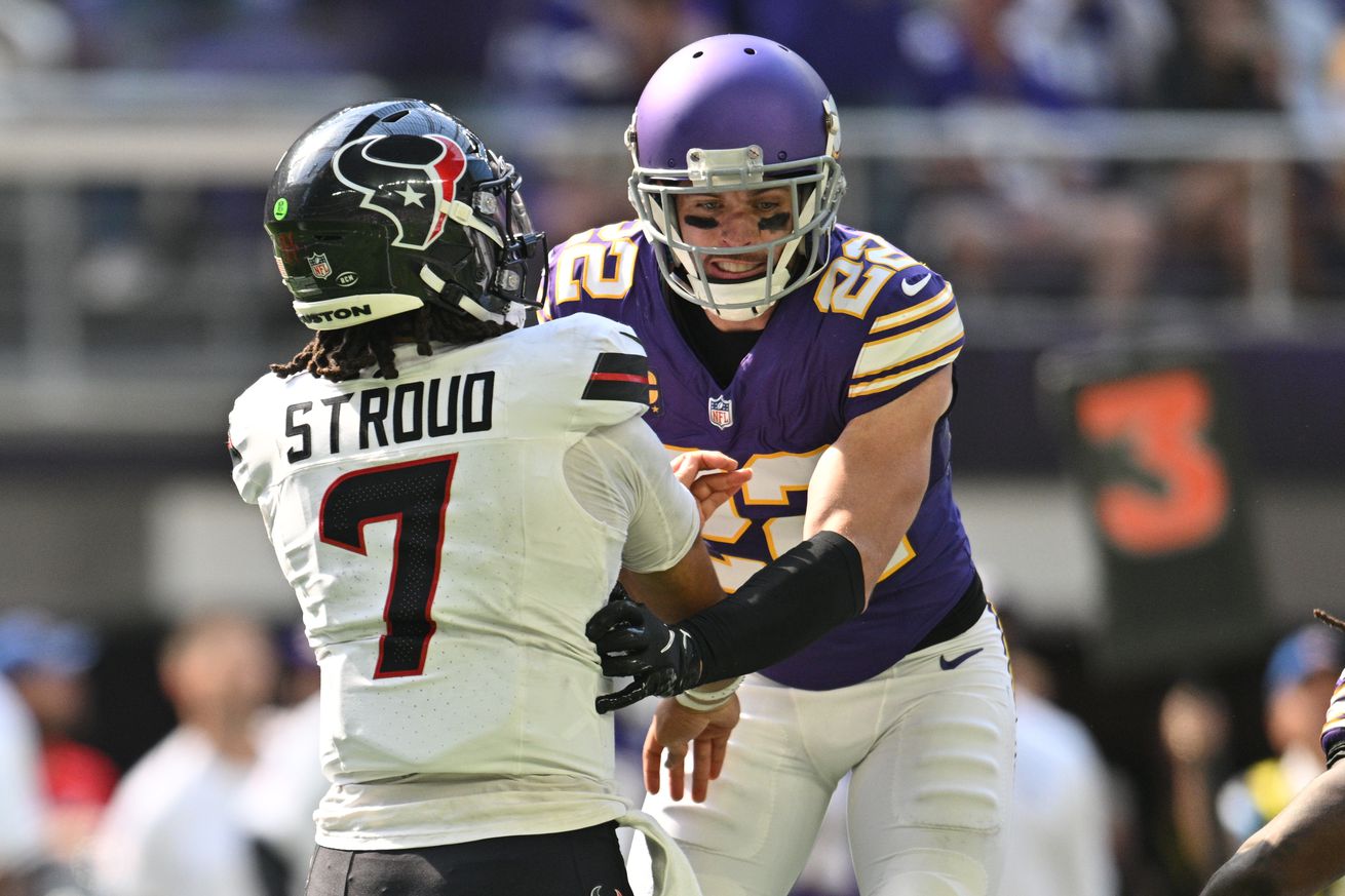 NFL: Houston Texans at Minnesota Vikings