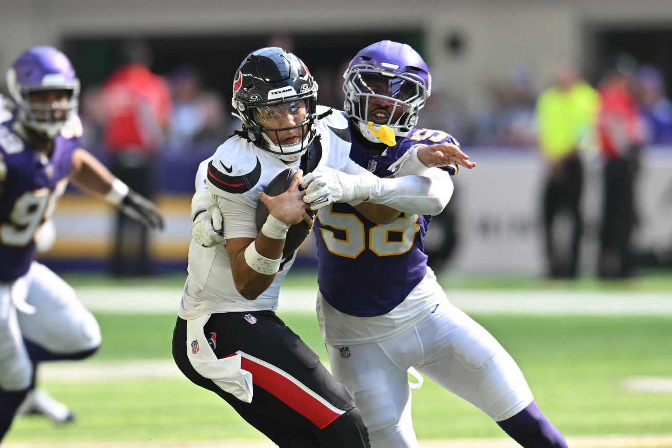 NFL: Houston Texans at Minnesota Vikings