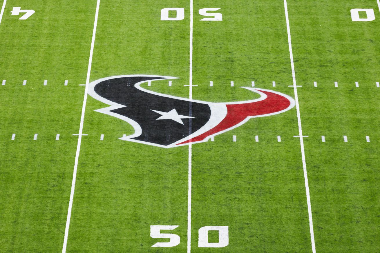 Los Angeles Rams v Houston Texans