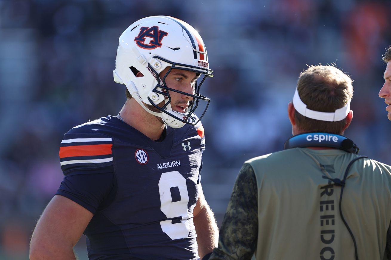 NCAA Football: UL Monroe at Auburn