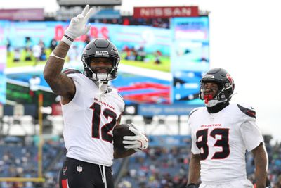 Houston Texans v Tennessee Titans