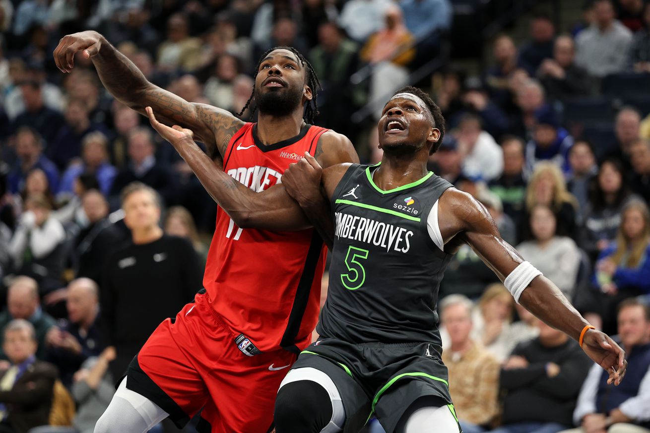 NBA: Houston Rockets at Minnesota Timberwolves